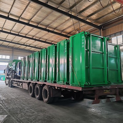 甘肅慶陽垃圾清運裝備升級 5輛勾臂車與19個垃圾箱發貨背后的技術與服務